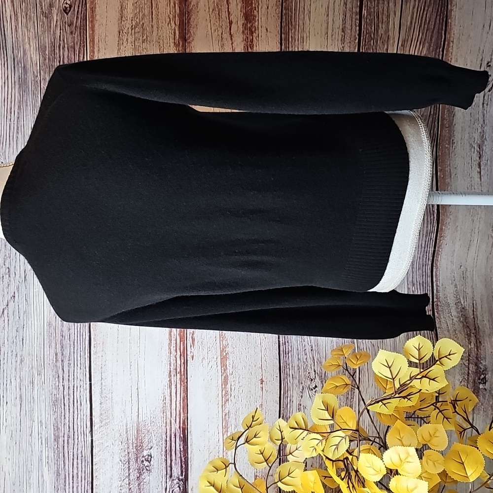 J. CREW 100% 2-PLY CASHMERE BLACK LONG SLEEVE BUTTON-UP CARDIGAN *WITH FLAW* - Picture 5 of 16